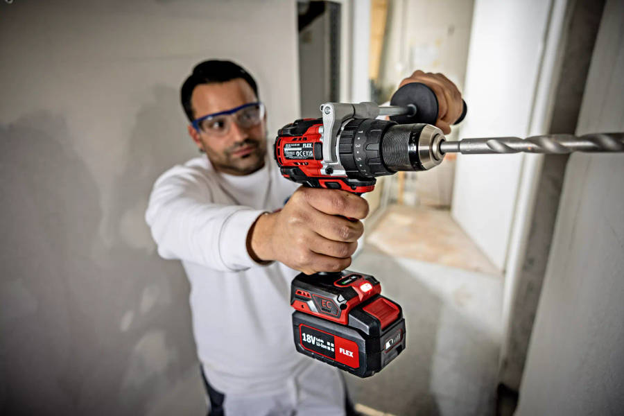 FLEX - 2 Speed brushless cordless impact drill 18V with turbo mode, 70/158Nm c/w 2x 5.0Ah batteri...