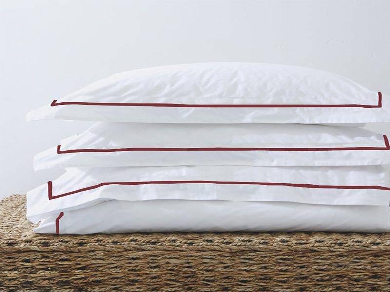 Rey's Fine Linen - Egyptian Collection - Oxford Red Pear Satin Stitch Pillow Cover Set