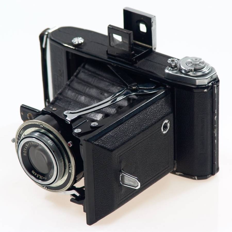 ZEISS IKON 521/2 BELLOWS CAMERA ANSTIGMAT 4.5/10.5cm NR