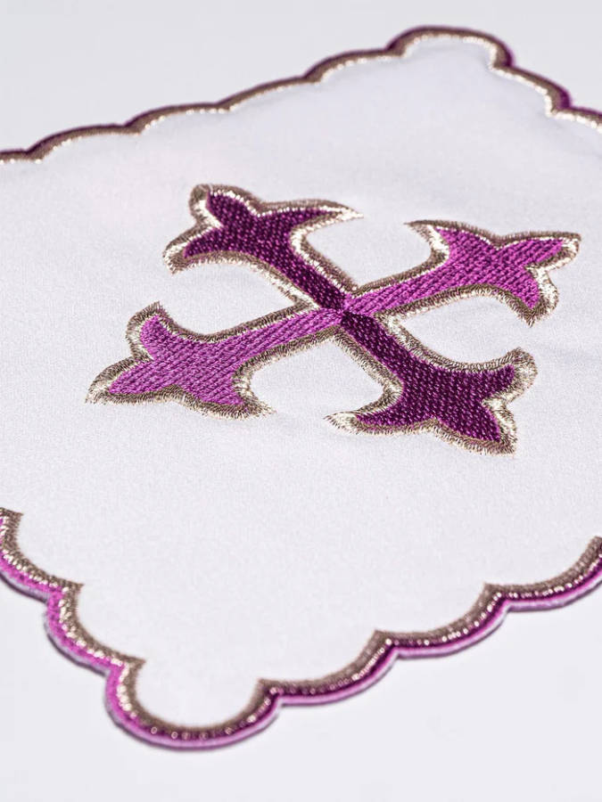 Haftina House Altar Linen Set - Fleur de Lis Cross