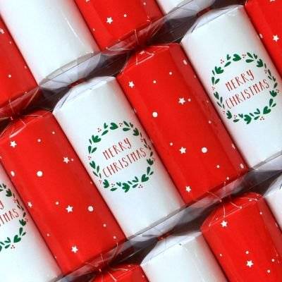 Christmas Wreaths Christmas Crackers (6 Pack)