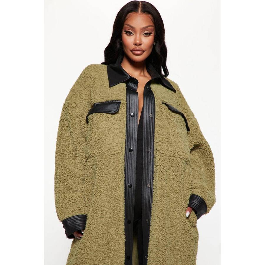 Vintage Woolen Buttoned Coat