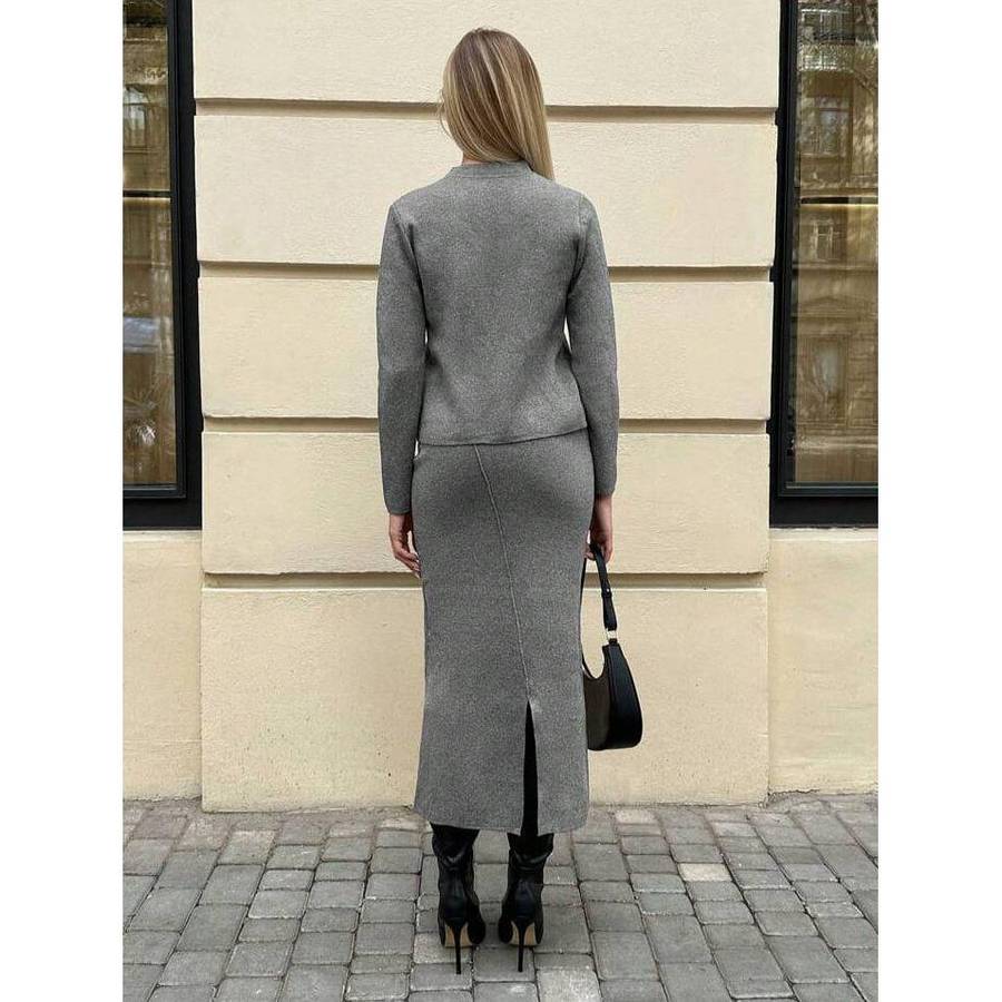 2 Pieces Ladies Elegant Knit Skirt & Sweater Set