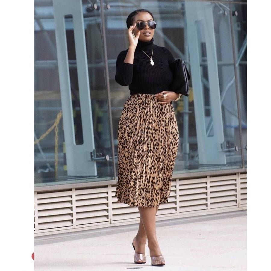 Printed Vintage Pleated Skirt.