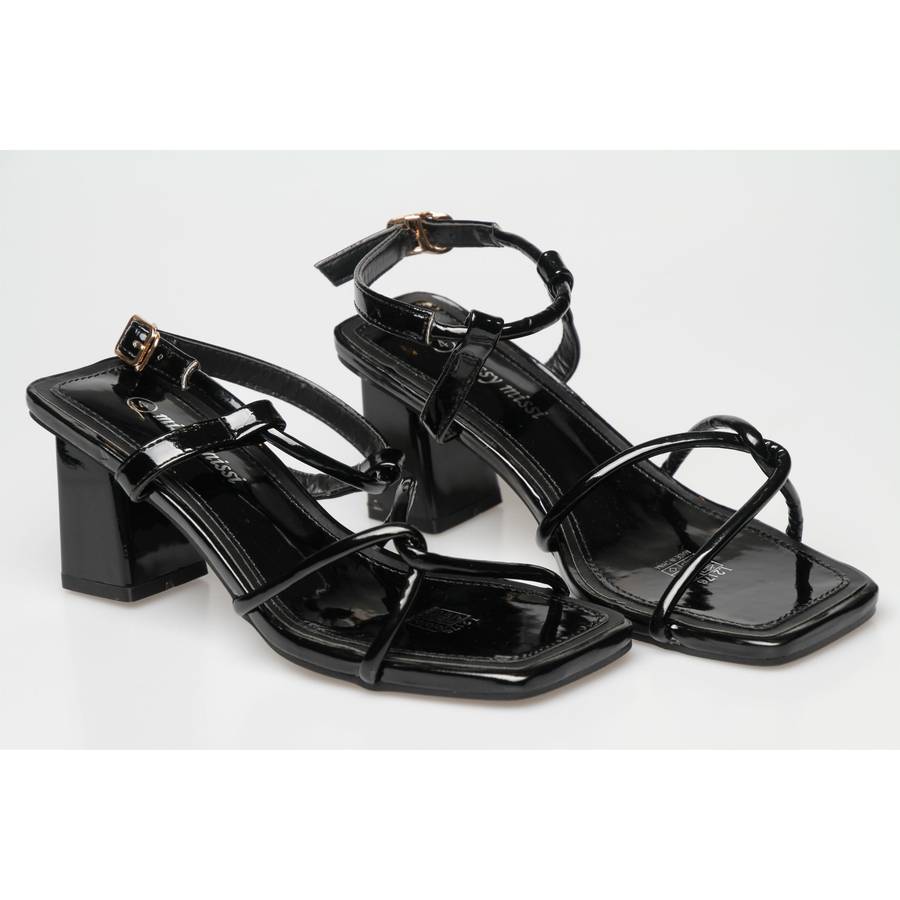 Thick heel Square Toe