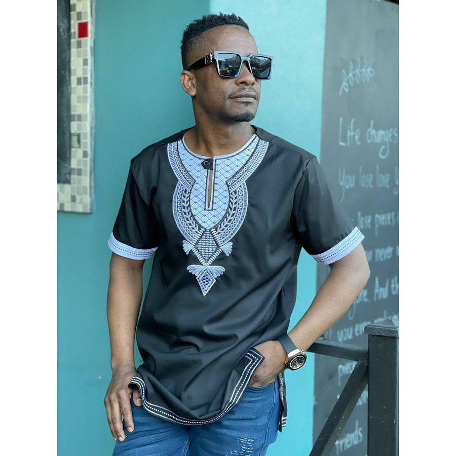 Mens African Vintage Embroidered T-Shirt - WHITE / 3XL