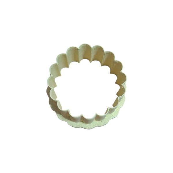 Hubbe Cookie Cutter - Scalloped Circle Small