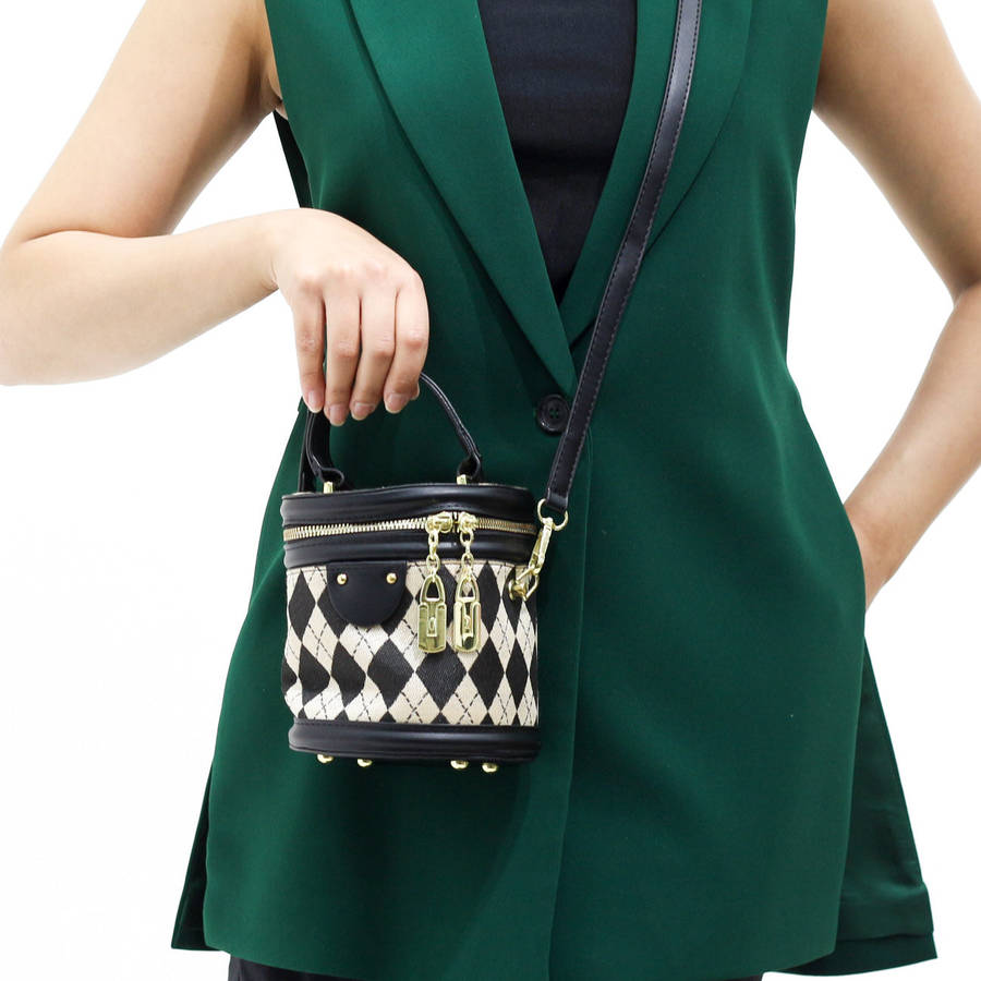 Holtite check cylinder bag with lock detail