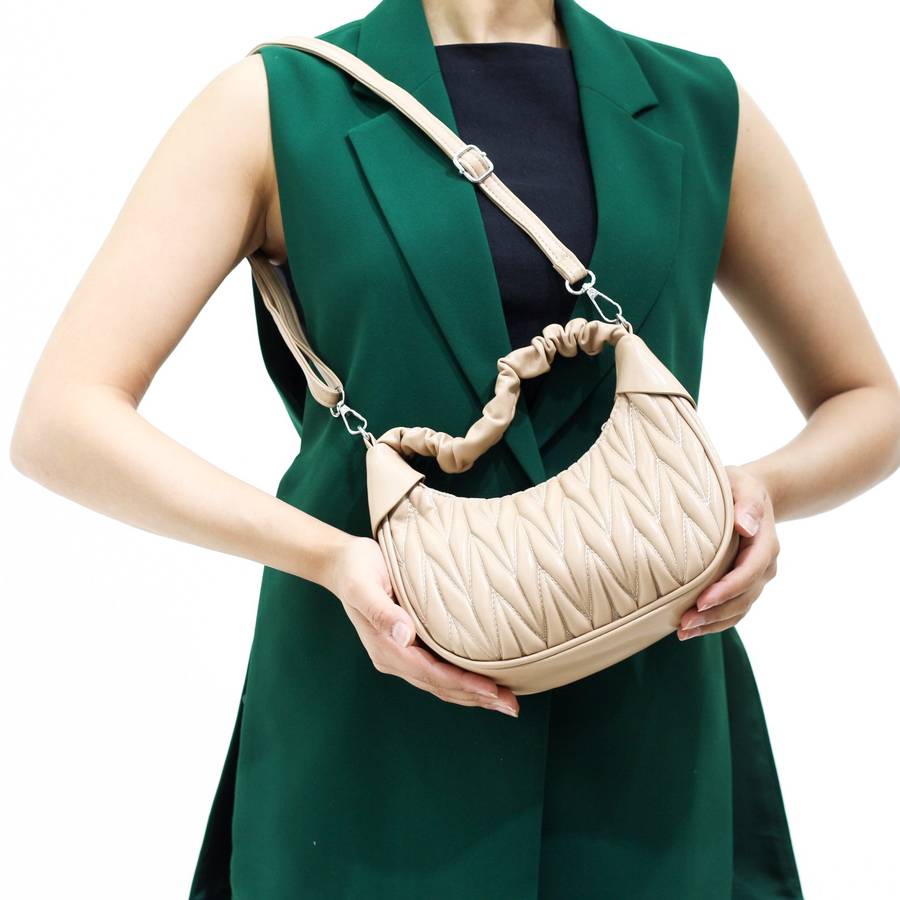 Olca quilted shoulder bag with handle