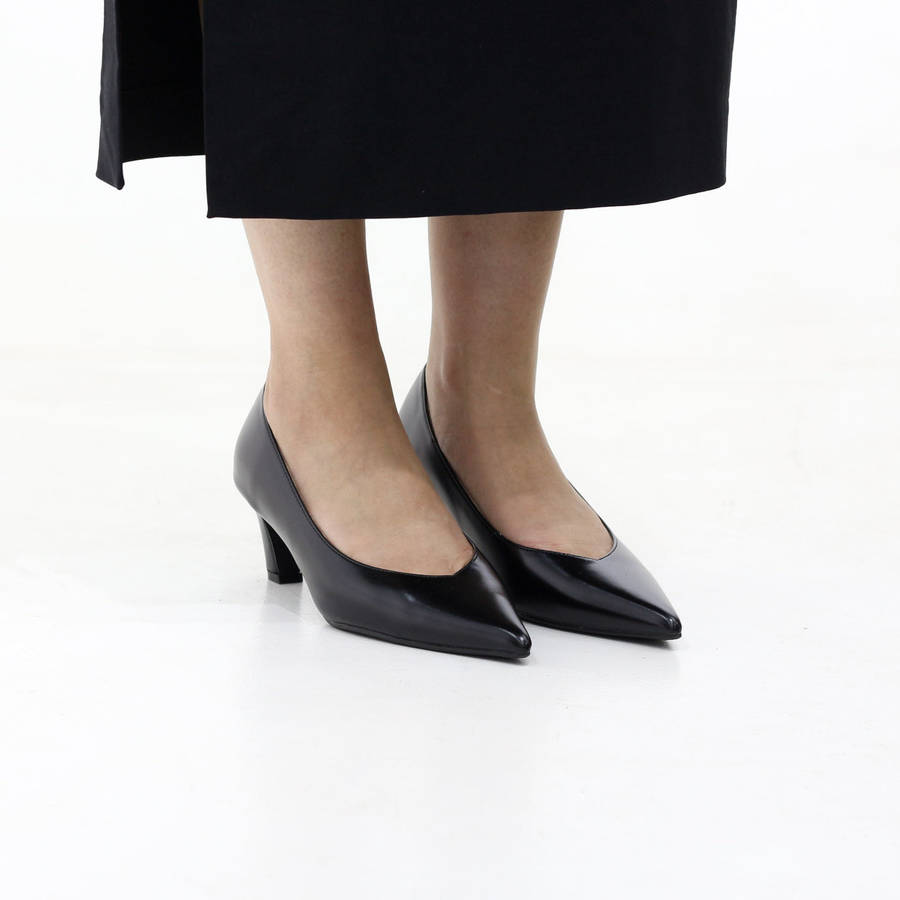 Azainia pointed toe low kitten 6cm heel with