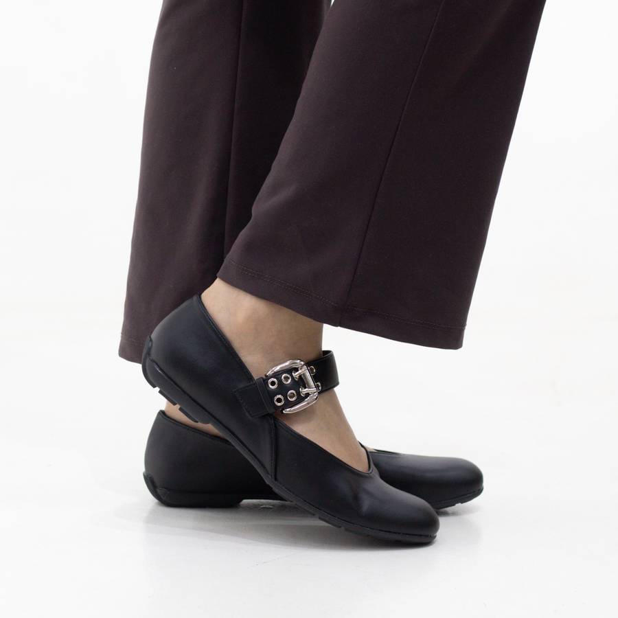 Mags single band round toe  comfy pump shoes