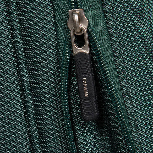 Samsonite Base Breeze 4 Wheel Exp Cabin Suitcase - 55cm Dark Green