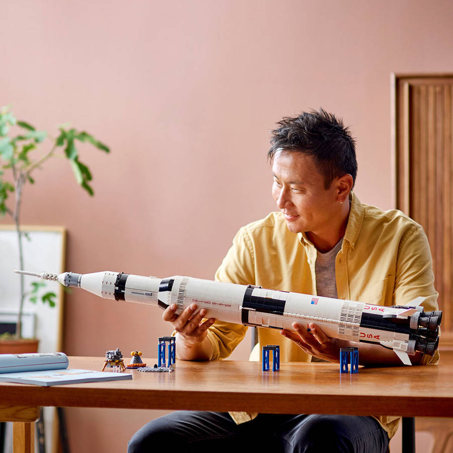 LEGO Ideas LEGO NASA Apollo Saturn V 92176