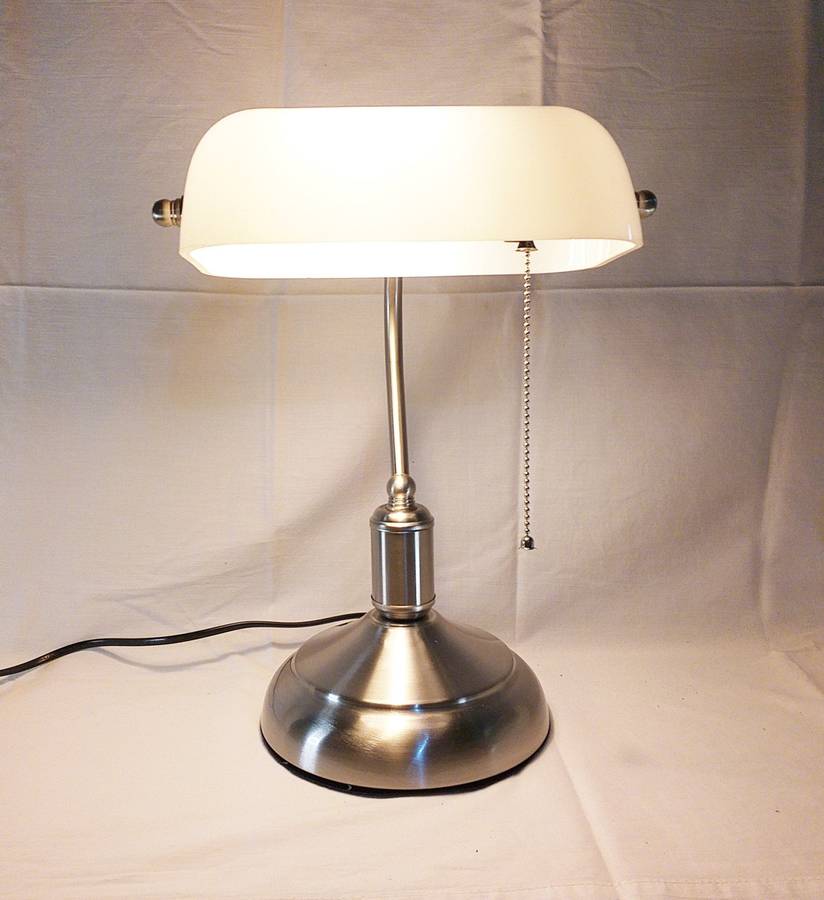 Bankers Lamp with Pull Switch - White