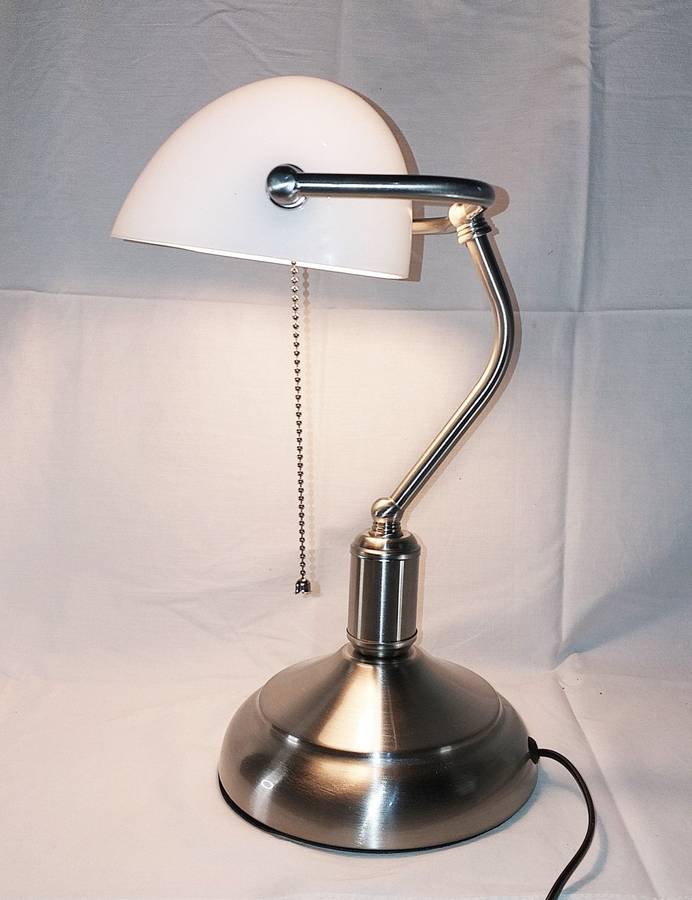 Bankers Lamp with Pull Switch - White