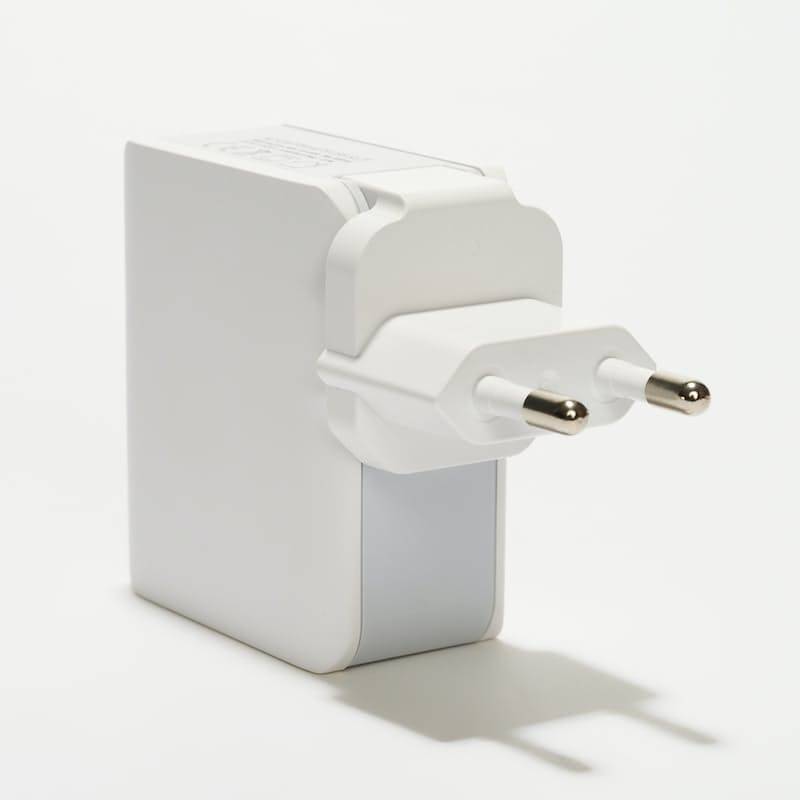 LDNIO 4-Port USB Auto-ID 4.4A Fast Charging Adapter & Lightning Charging Cable