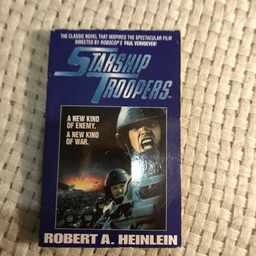 Starship Troopers (Robert A. Heinlein)