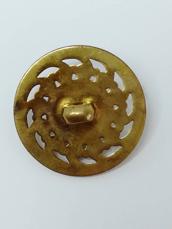 Round Shank Button Latia Design ('Gold' with Center Blue 'Stone')