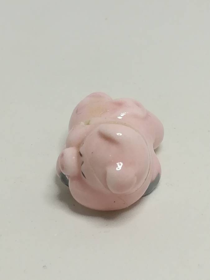 Miniature Ceramic Baby Pink Pig Smiling While Sleeping (Miniature, suitable for printer's tray)