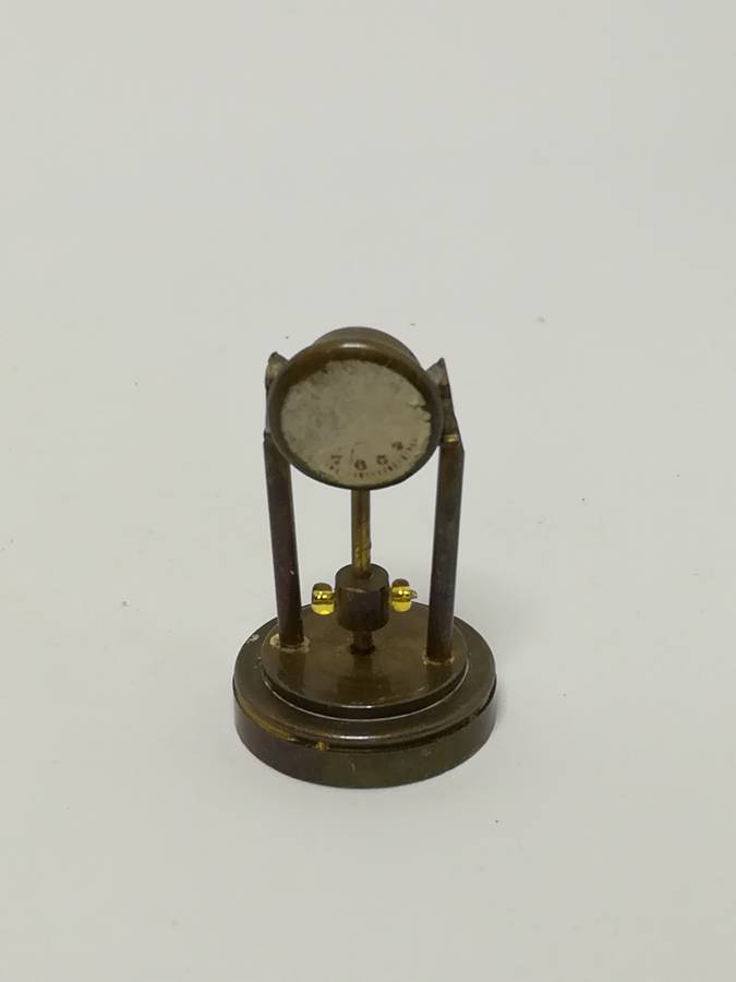 Brass Clock (for Printer's Tray/Dollhouse)