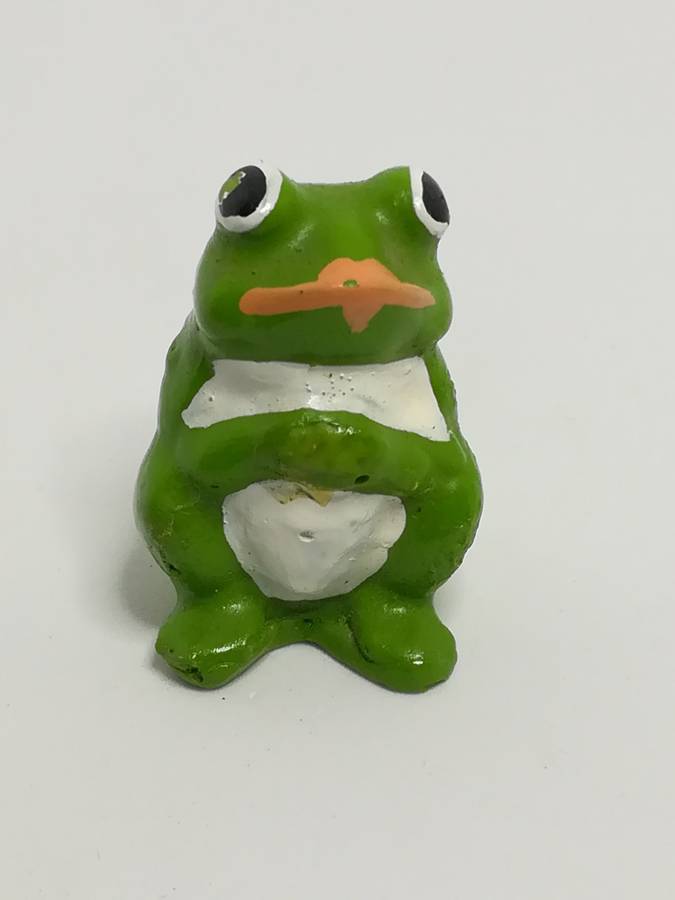 Miniature Ceramic Light Green & White Frog Black Eyes (Miniature, suitable for printer's tray)