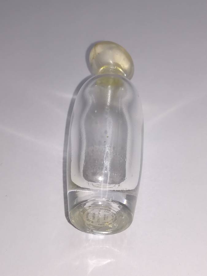 Miniature Perfume Bottle: Clear tall bottle round lid (5ml)