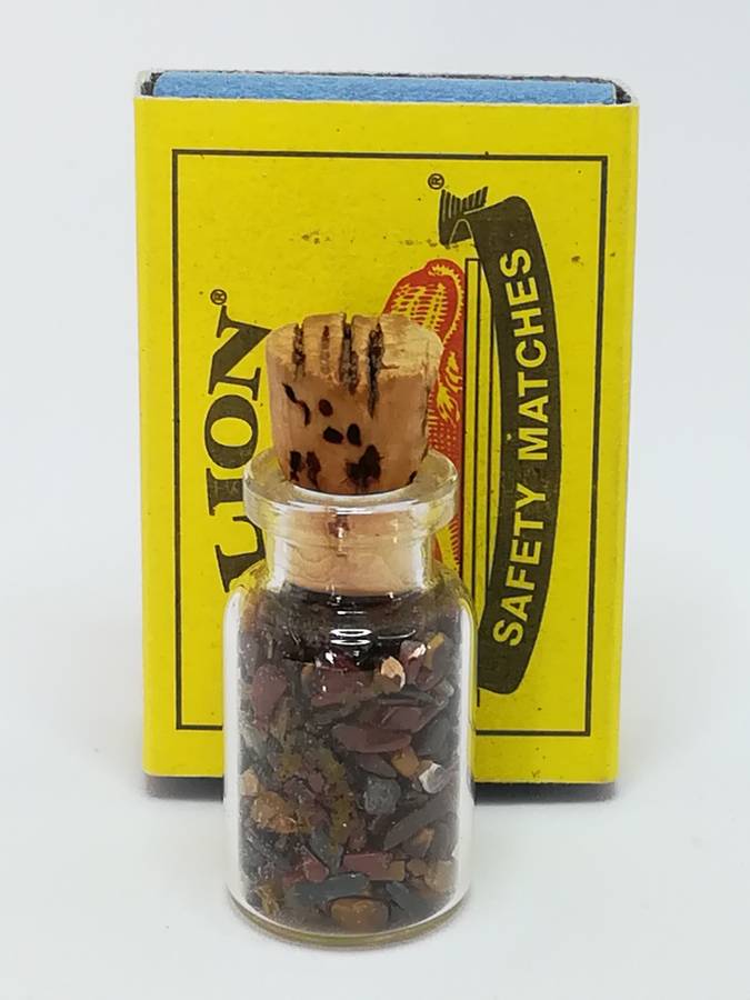 Miniature Glass Bottle with Pebbles (Miniature, suitable for printer's tray)