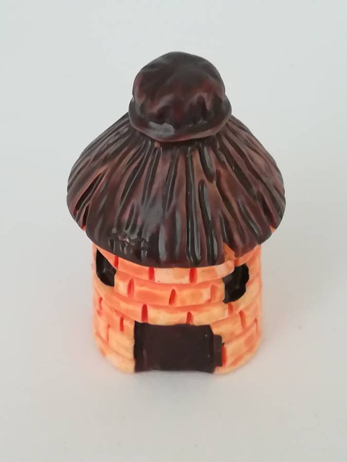 Miniature Rondavel (for Printer's Tray/Dollhouse)