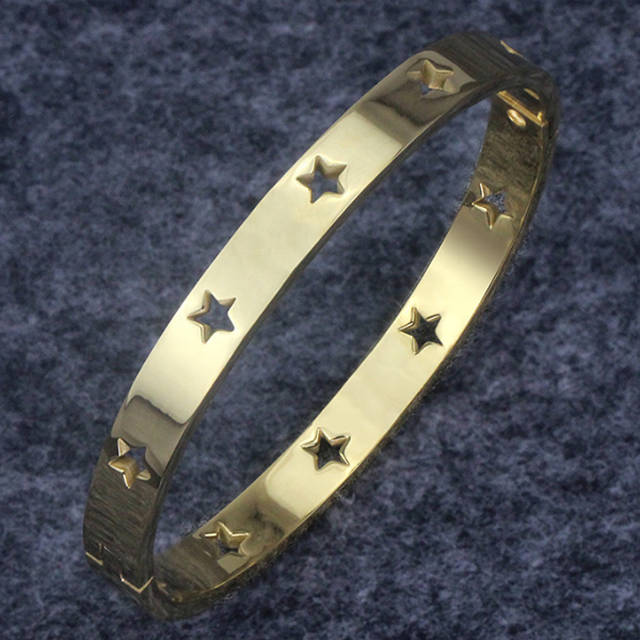 Diva five-pointed star hollow buckle bracelet