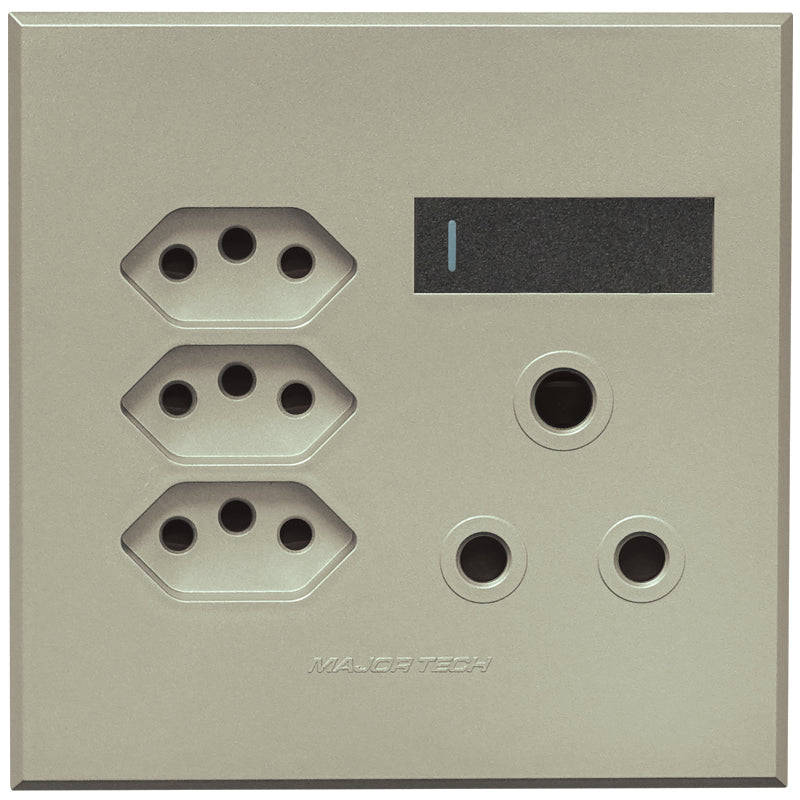 Veti 3 - 4 x 4 Single RSA, Triple V-Slim Sockets