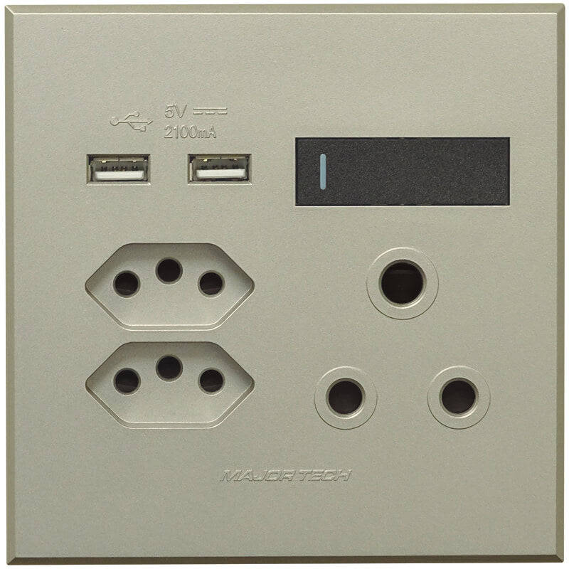 Veti 3 - 4 x 4 USB, Double V-Slim, Single RSA Sockets