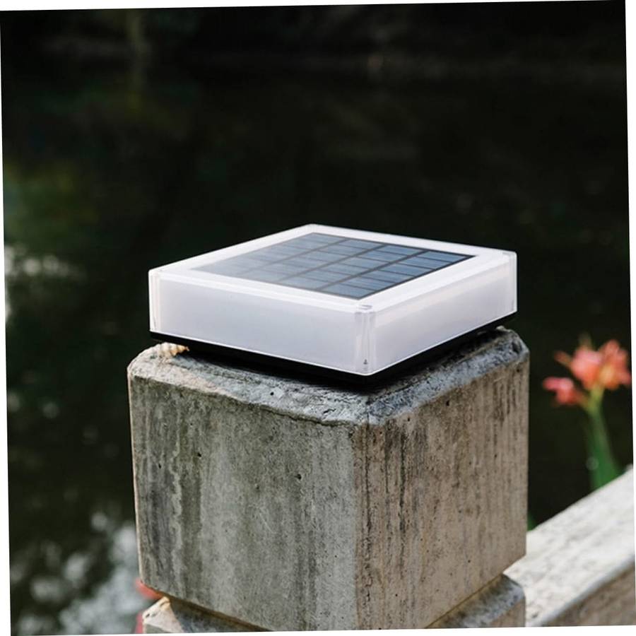 Solar CCT Pillar Top Light