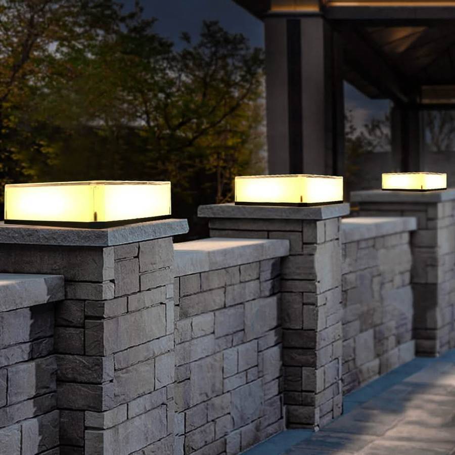 Solar CCT Pillar Top Light