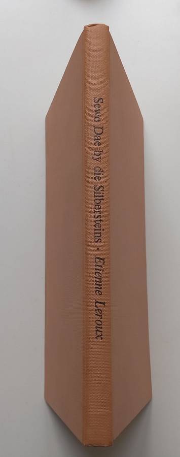 Sewe Dae by die Sibersteins (First Edition with Wrap-Around Band, Afrikaans) | Etienne le Roux