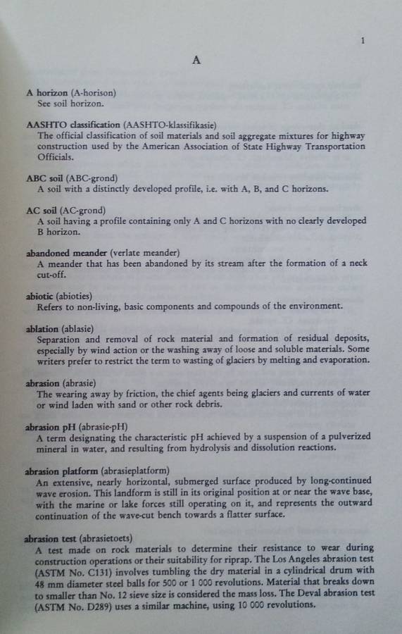A Glossary of Soil Science (English/Afrikaans Dual Language Edition) | H. v. H. van der Watt & Th...