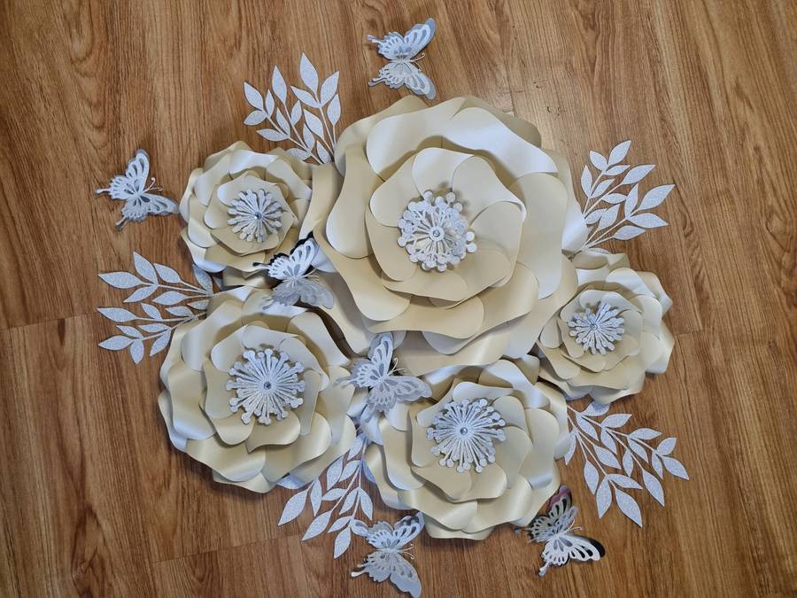 DO IT YOURSELF SET OF 5 PAPER FLOWERS WITH PAPER BUTTERFLIES AND LEAVES CREAM AND SILVER, Nursery...