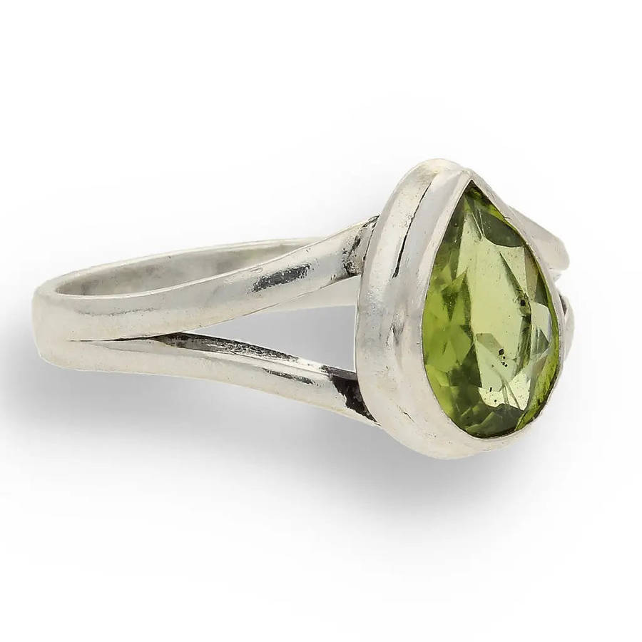 Contemporary Sterling Silver Peridot Ring - Split Shank Design with Teardrop Gemstone
