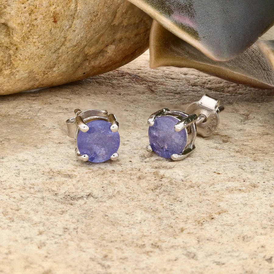 Elegant Sterling Silver Stud Earrings Featuring 5mm Tanzanite