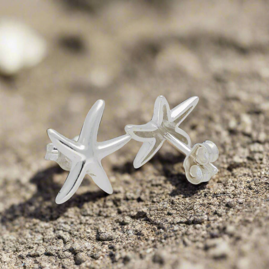 Starfish Kisses: Adorable Sterling Silver Stud Earrings!