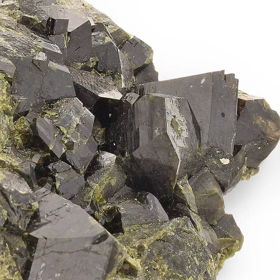 Epidote Cluster: Perus Transformative Green Energy