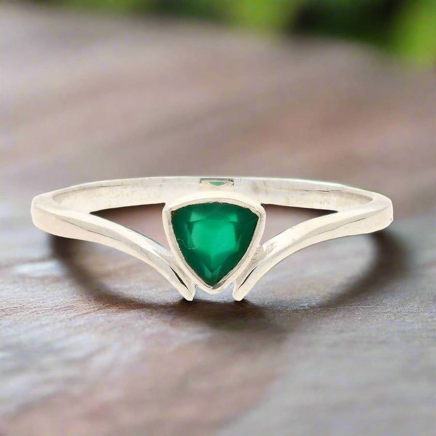 Green Chalcedony Glow: Trillion-Cut Tranquility Ring