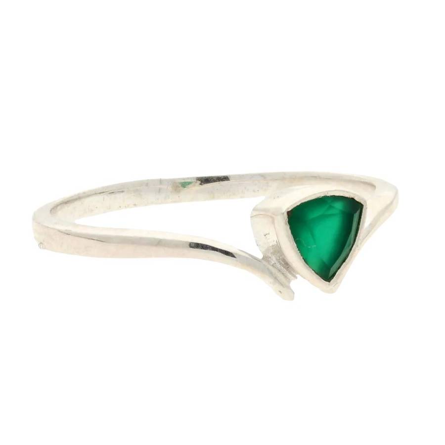 Green Chalcedony Glow: Trillion-Cut Tranquility Ring