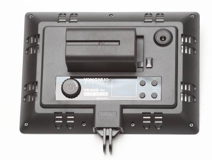 YONGNUO YN300 Air Ultra Thin Pro LED Camera Video Light 3200k-5500k  Color Temperature 2000LM