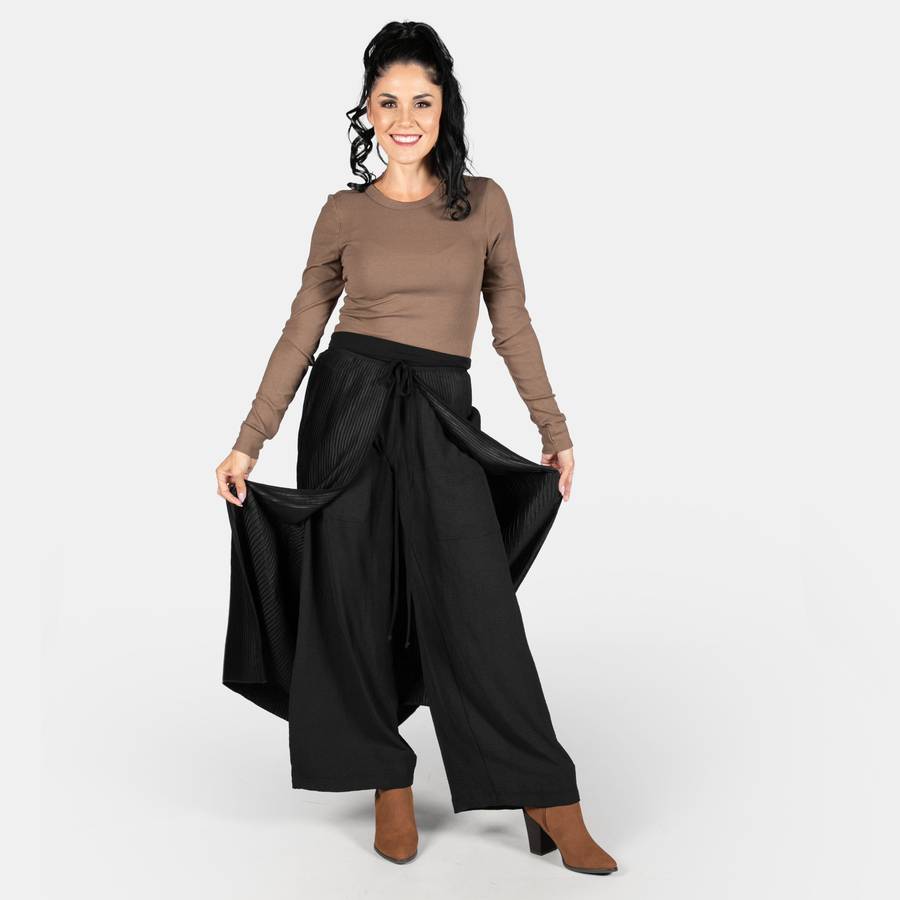 Ladies' Vine Pants & Pleated Skirt