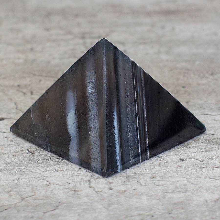 Agate Pyramid - Black & White