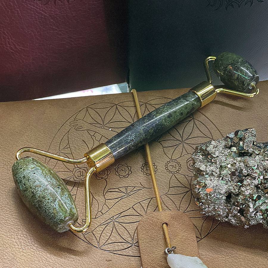 Crystal Facial Roller / Massager