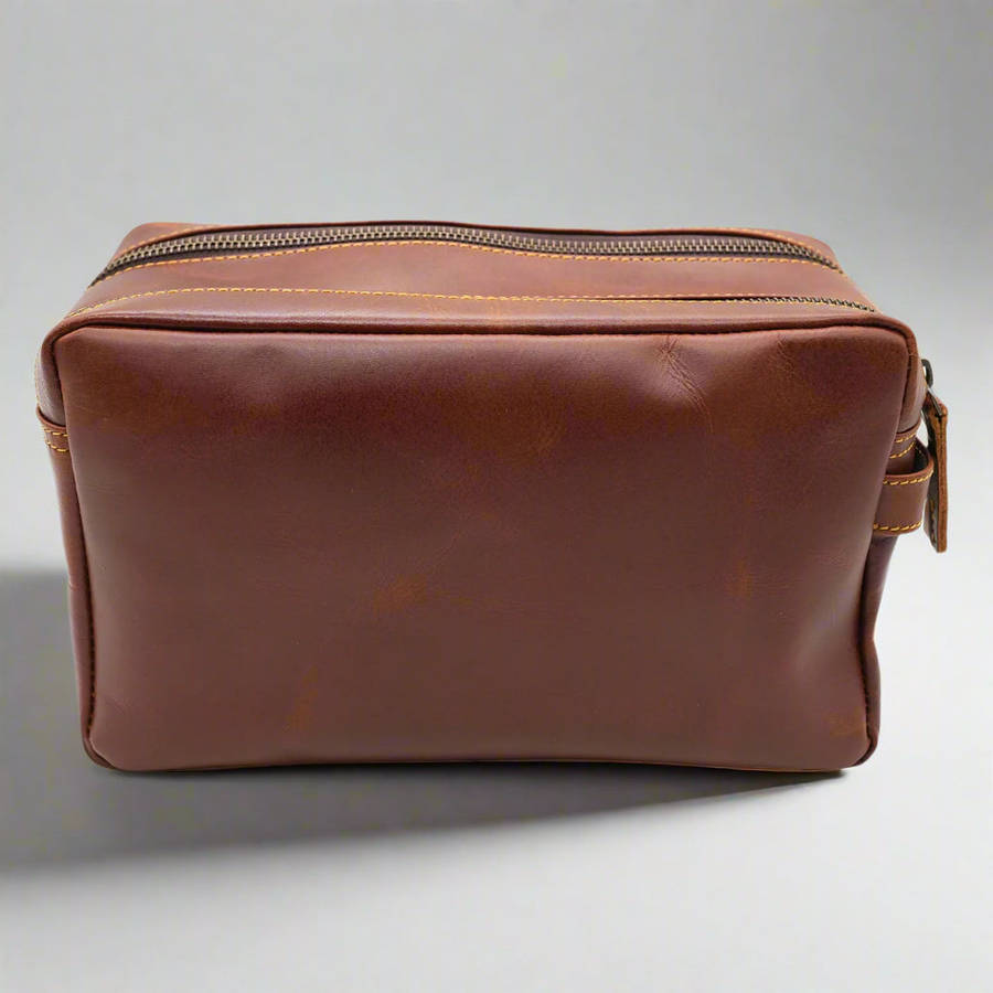 Double Zip LeatherToiletry Bag - Gift set