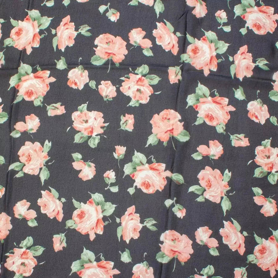 Scarf - Ebony Roses