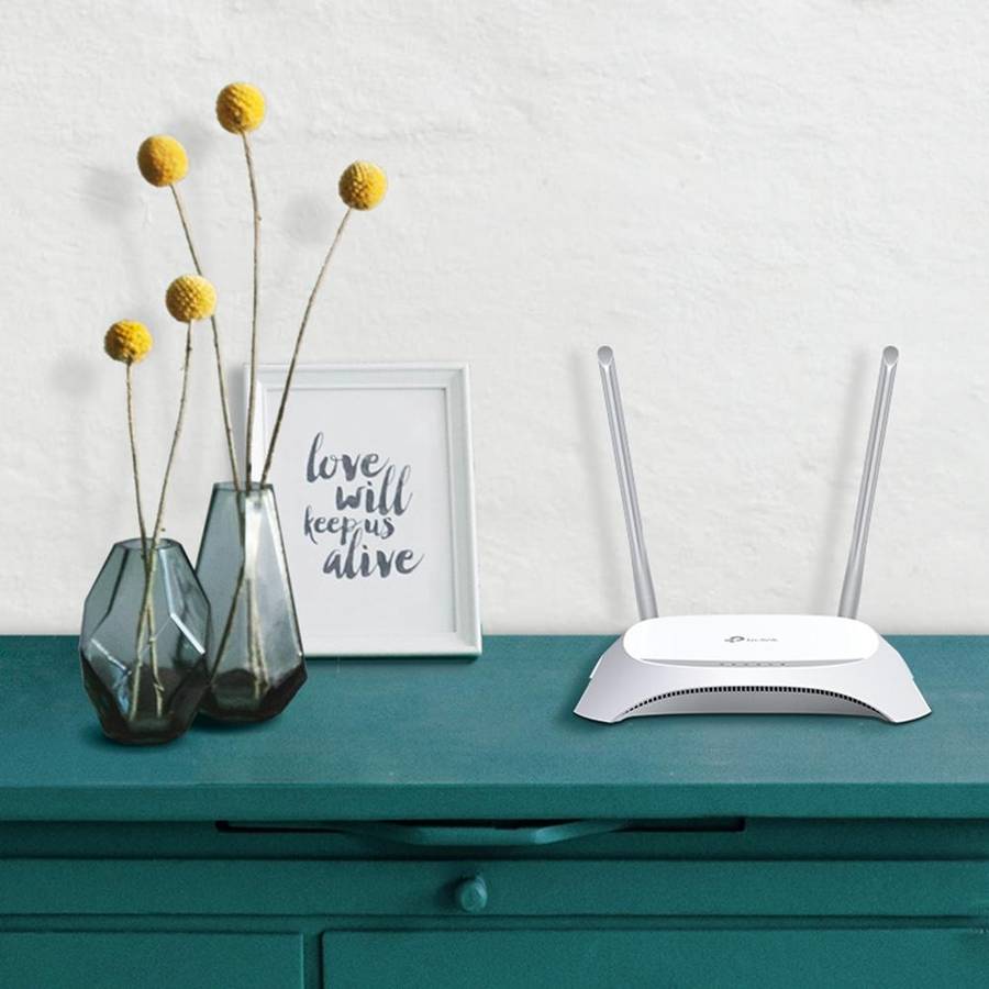 TP-Link TL-MR3420 Wi-Fi 4 Wireless Router Fast Ethernet Black and White