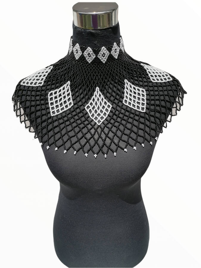 South African Necklace Large - BLACK/WHITE